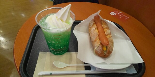 recommendations image for カフェ・ベローチェ 岩本町店