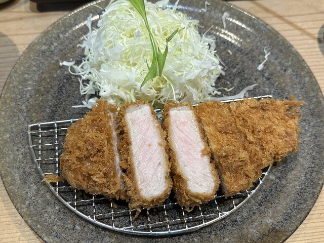 とんかつ かつらい 金閣寺店的实拍高清图