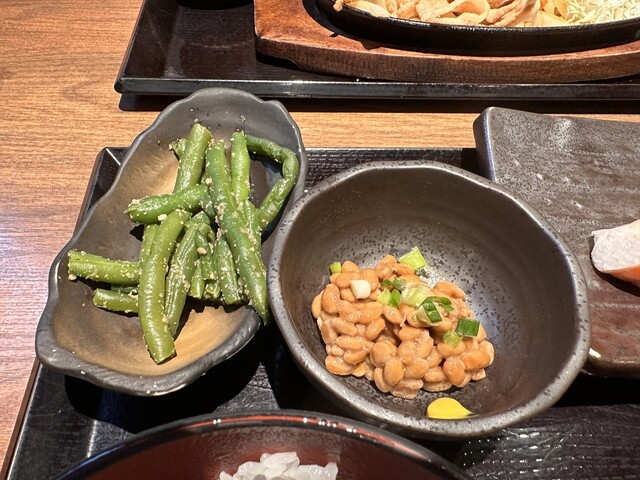 炭火焼干物定食 しんぱち食堂 エミオ田無店的實拍高清圖