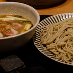 鴨と醸し 鼓道的實拍圖