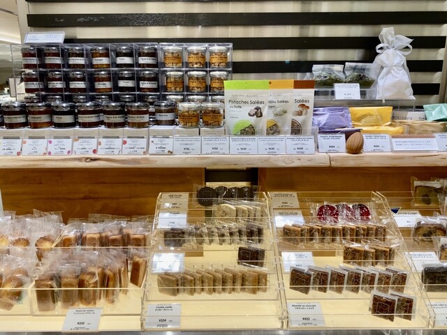パティスリー・サダハルアオキ・パリ 新宿伊勢丹店的实拍高清图
