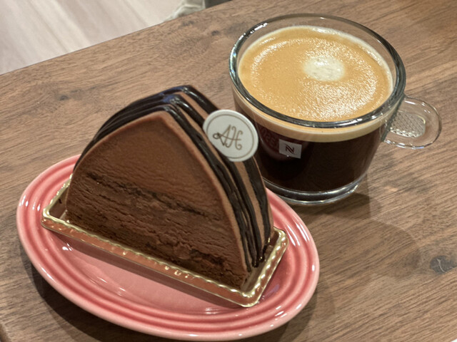 Atsushi Hatae ラクーア店的實拍高清圖