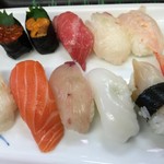 湾岸市場的實拍圖