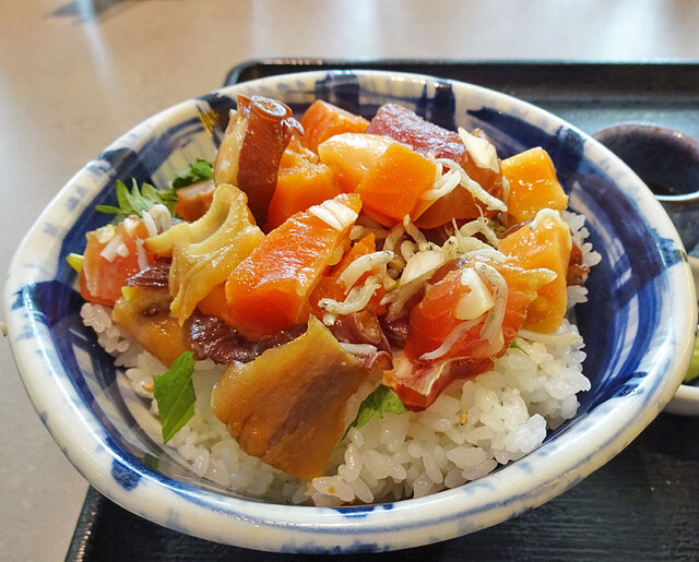 一夜干しと海鮮丼 できたて屋 ステラプレイス店的實拍高清圖