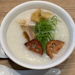 富小路粥店的实拍图