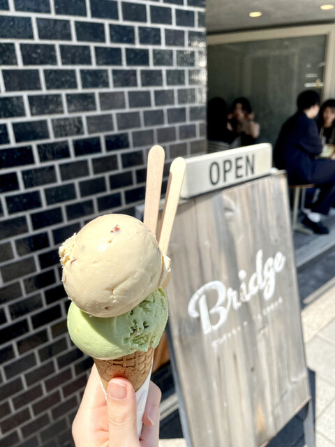 ブリッジ コーヒーアンドアイスクリーム的實拍高清圖