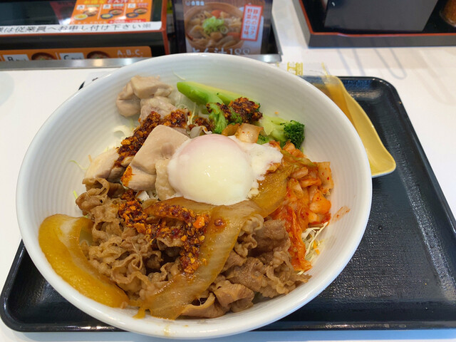 吉野家 御堂筋難波店的实拍高清图