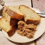 フレンチ酒場 GOLD 京都ポルタ店的實拍圖