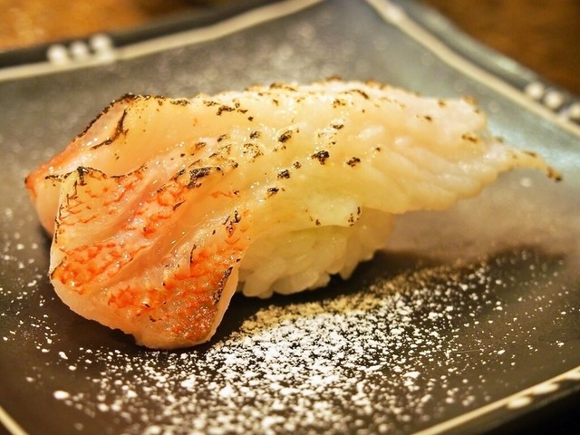 鮨 棗 大通りビッセ店的实拍高清图