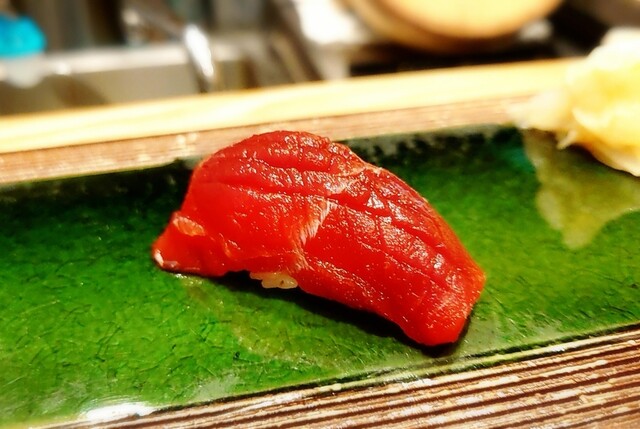 すし屋魚真 下北沢店的實拍高清圖