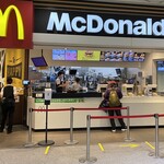 マクドナルド JR京都駅八条口店的實拍圖