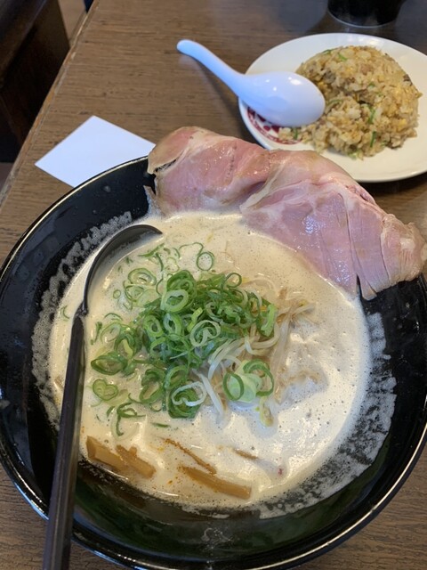 白湯麺専門店 丸福ラーメン 守口店的实拍高清图