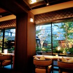 THE GARDEN BAR的实拍图