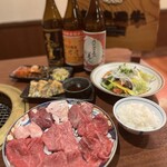 やきにくのバクロ的实拍图