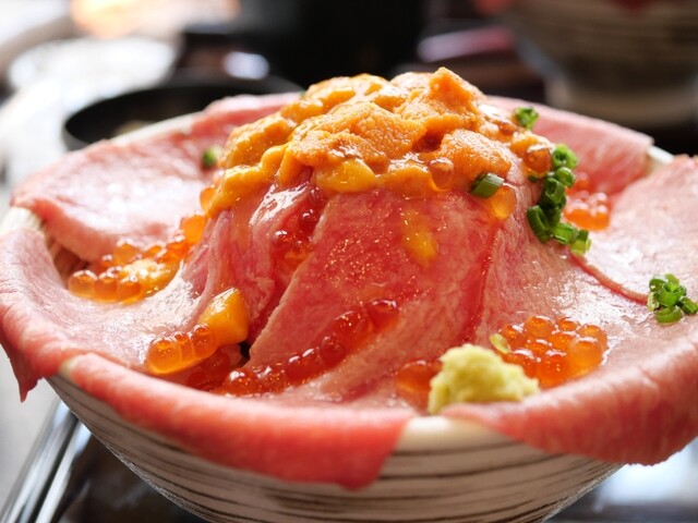 吉祥寺 肉ドレス海鮮丼 渋谷道玄坂店的實拍高清圖
