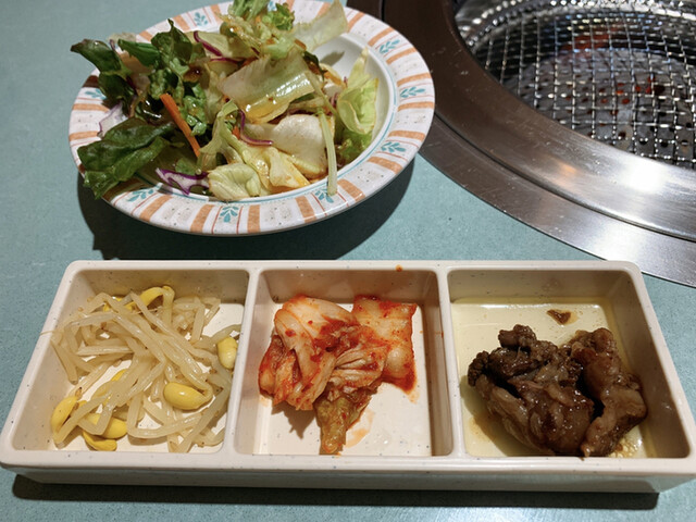 鶴橋ホルモン本舗 駅前店的實拍高清圖