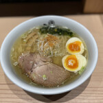 recommendations for 塩らーめん専門 ひるがお 大阪エディオンなんば本店