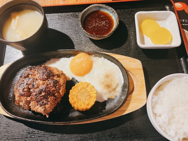 あか牛焼肉と馬刺し たべとも的實拍高清圖