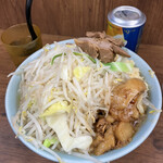 ラーメン二郎 池袋東口店的实拍图