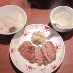 牛たん焼き 仙台 辺見 札幌ポールタウン店的實拍圖