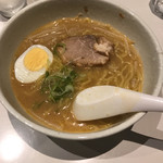 KARZZ的實拍圖