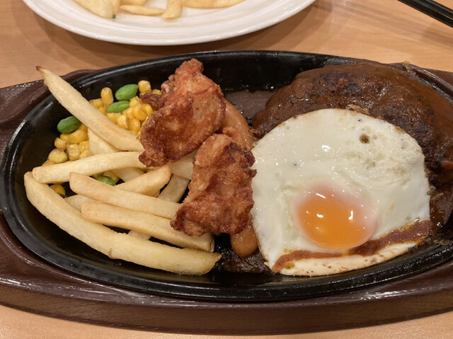 ガスト 堺緑ヶ丘中町店的實拍高清圖