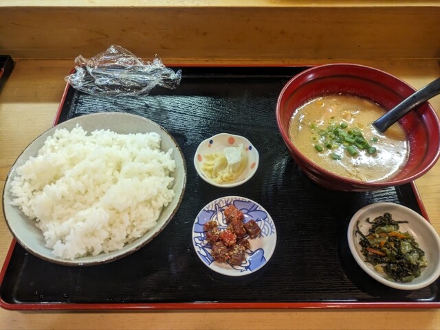 とろ〜り豚汁めし 八百食堂的實拍高清圖