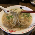 熟成細麺 宝屋 西小路五条店的實拍圖