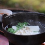 硯石亭的實拍圖