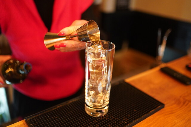 cafe & bar VAN的實拍高清圖