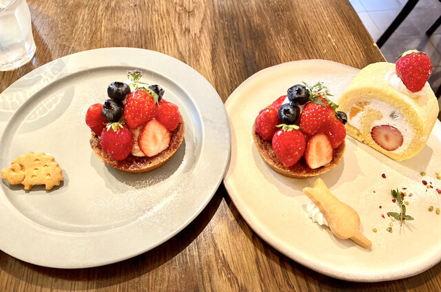 カフェのある暮らしとお菓子のお店的實拍高清圖