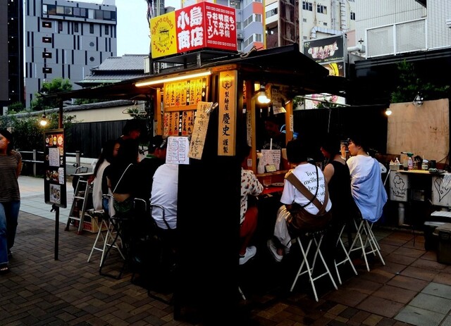 中洲の屋台 小島商店 feat シラチャンラーメン的實拍高清圖