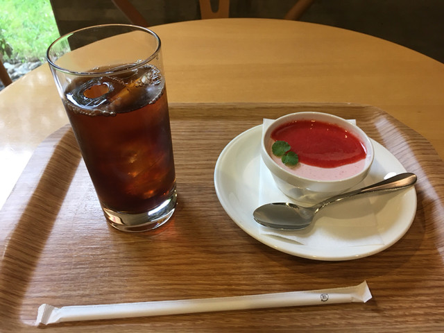 絵本カフェ ちひろ美術館・東京的实拍高清图