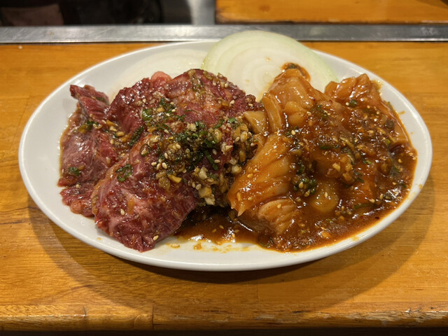 recommendations image for 焼肉ホルモン 万千