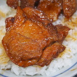 ぶた丼のとん田的实拍图