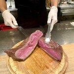 肉塊 UNO的實拍圖
