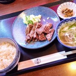 炭焼牛たん 赤兵衛分店的实拍图