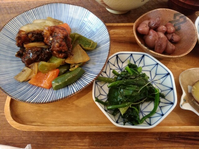 recommendations image for CACHE CACHE