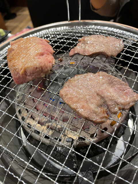 焼肉七つ星 淀屋橋平野町店的实拍高清图
