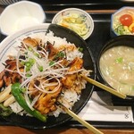 元祖やきとり串八珍 市ヶ谷駅前店的實拍圖
