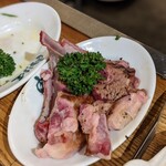 羊肉炭火焼 肉汁屋的實拍圖