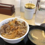 松屋 天神店的实拍图