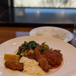 洋食 まどい食堂的实拍图