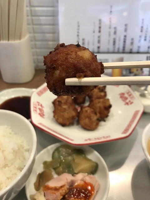 伯爵の肉団子 新宿御苑店的实拍高清图