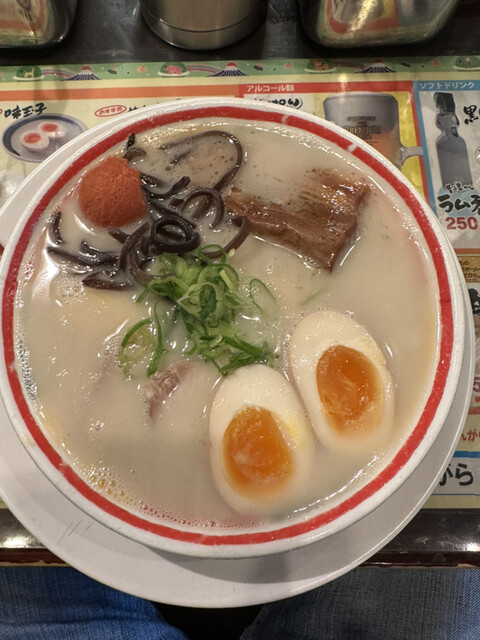 九州じゃんがららあめん 銀座店的实拍高清图