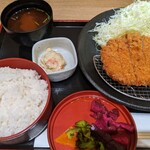 手切りロース かちかつ 品川シーズンテラス店的實拍圖