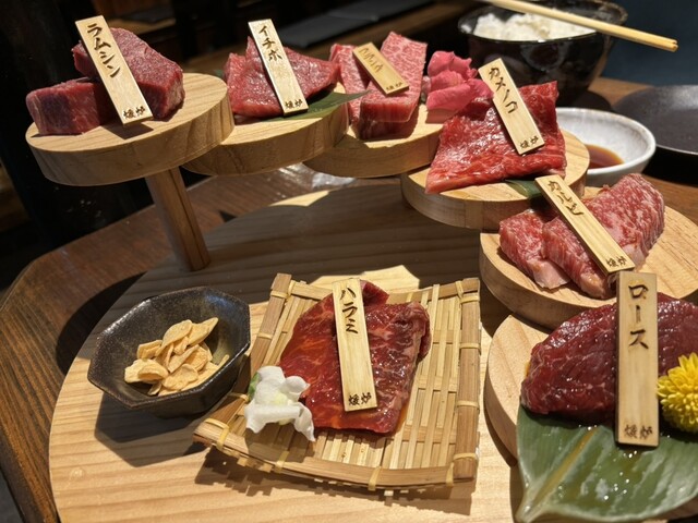 炭火焼肉煖炉的实拍高清图