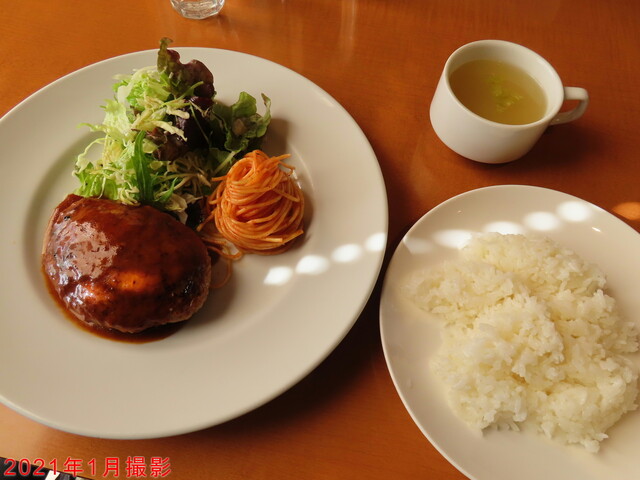 ハンバーグダイニング たくみ的实拍高清图