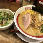 麺や天鳳 方南町店的實拍圖