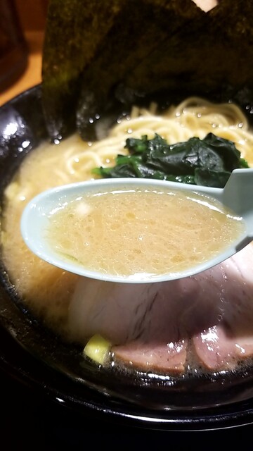 横浜家系ラーメン 極豚家的實拍高清圖